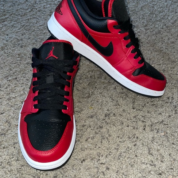 nike air jordan 1 low reverse bred